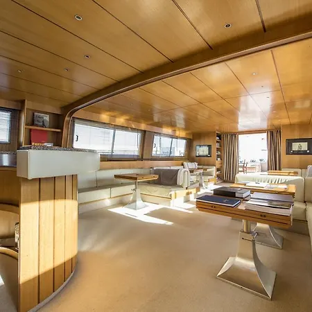 Yacht Ipsum